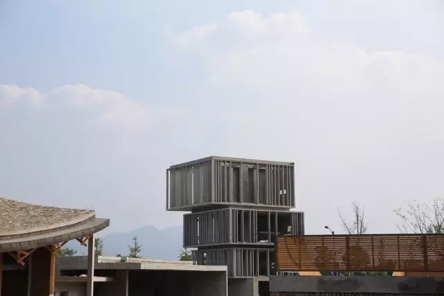 王澍「富春山居圖」誕生地造了一座美術館：富春山館