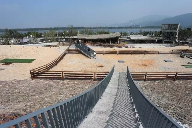 王澍「富春山居圖」誕生地造了一座美術館：富春山館