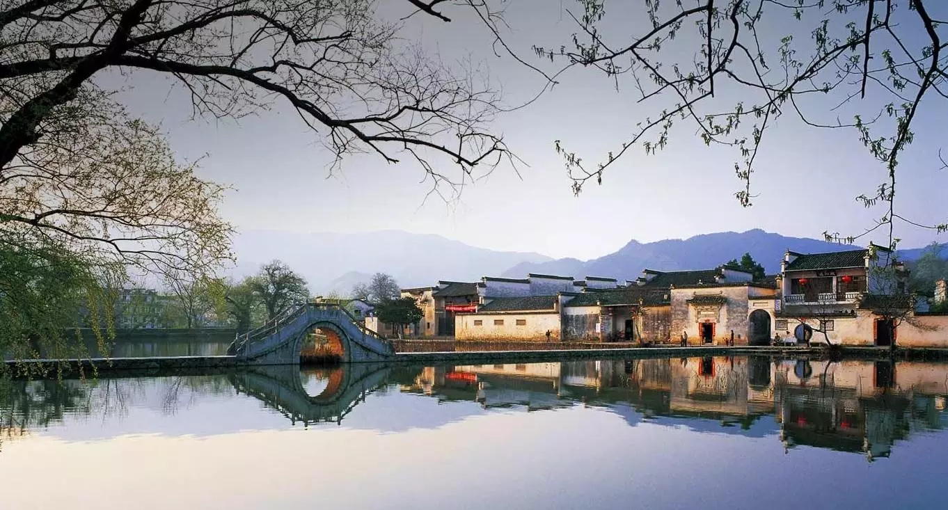 鄉(xiāng)村景觀：要望得見山，看得見水，記得住鄉(xiāng)愁。