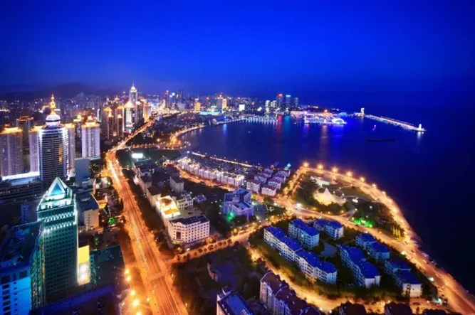 國家中心城市 靠“搶”就能得到嗎？