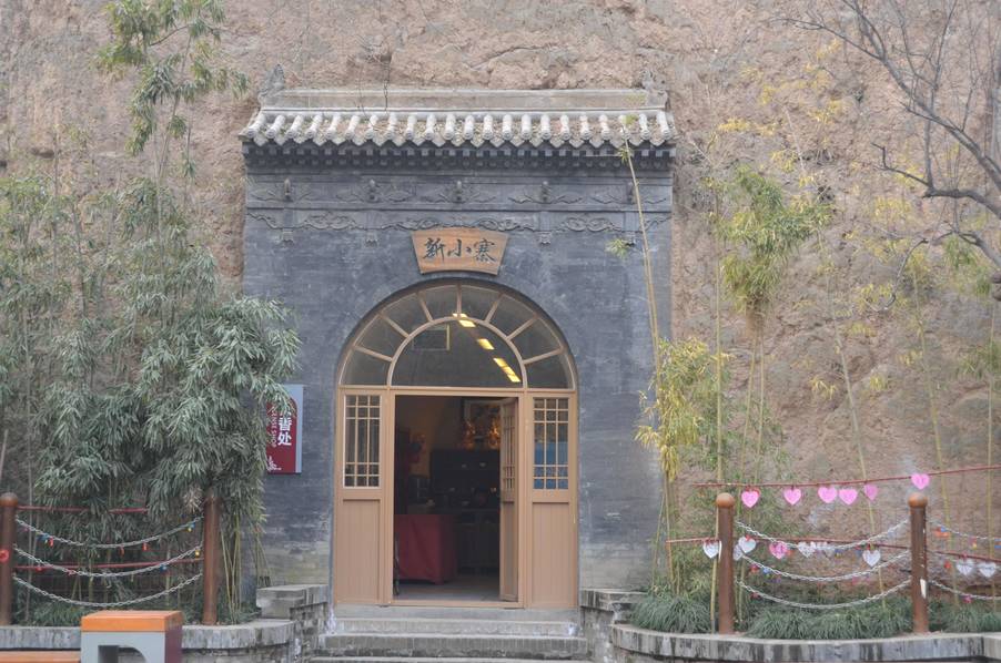 戲曲故事建起景區(qū)成了全國(guó)首個(gè)愛(ài)情主題公園