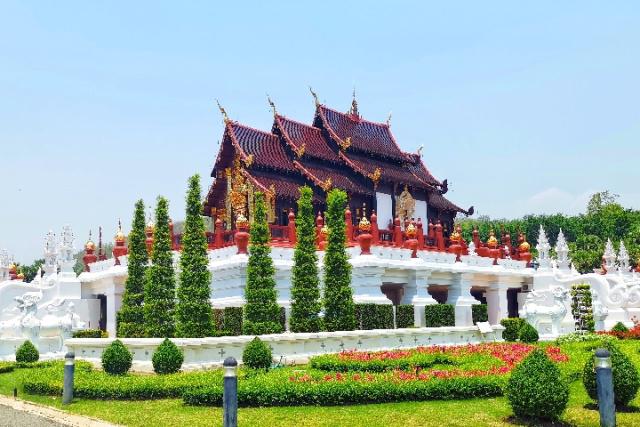 在小清新的泰國(guó)清邁，竟然藏著一處中式園林