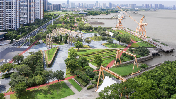 BAU建筑與城市設(shè)計(jì)事務(wù)所丨江陰市濱江公園
