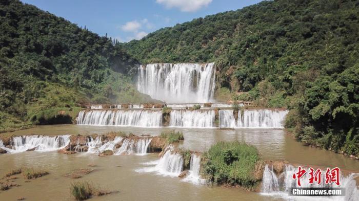 嚴(yán)禁偷窺大好河山？“圍欄擋景”到底在擋什么？