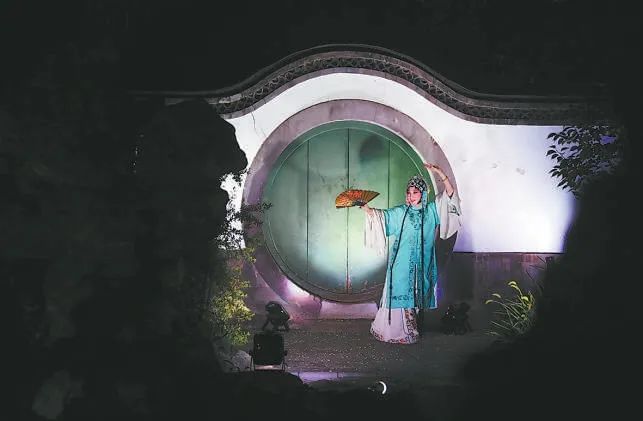 京城公園上演“奇妙夜”！夜生活可以如此豐富